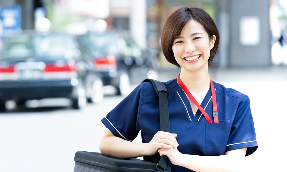 整友会で働くスタッフのイメージ